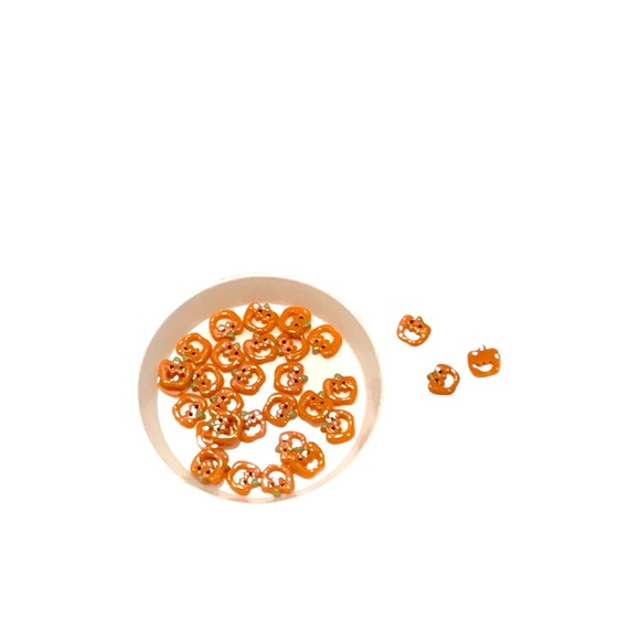 🎃🆕 Halloween Tiny Pumpkin Flat Back Nail Charms - Picture 6 of 6